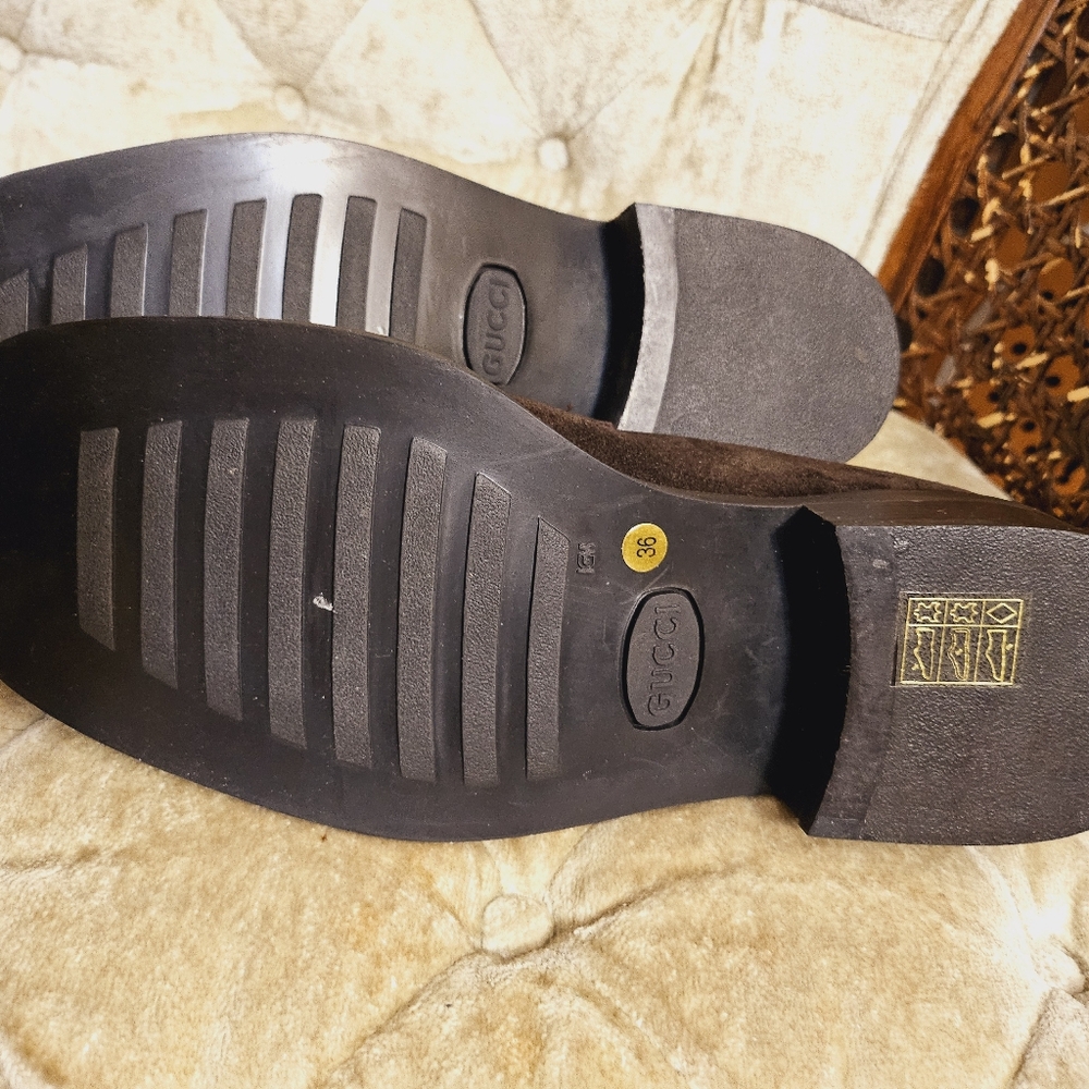 Authentic Gucci Suede leather loafers - Picture 9 of 12